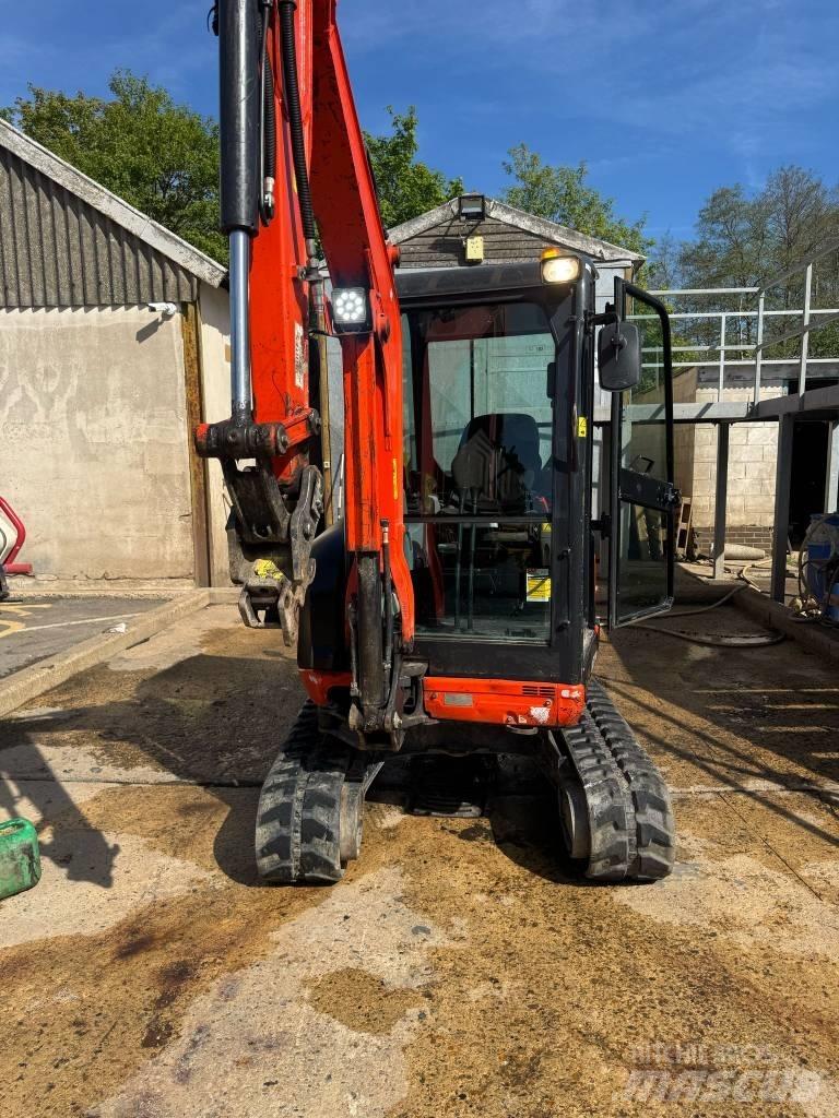 Kubota U 27-4 Mini pelle < 7t