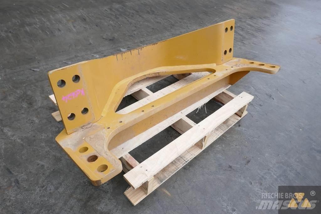 CAT 140M3 Drawbar Transport - Autres