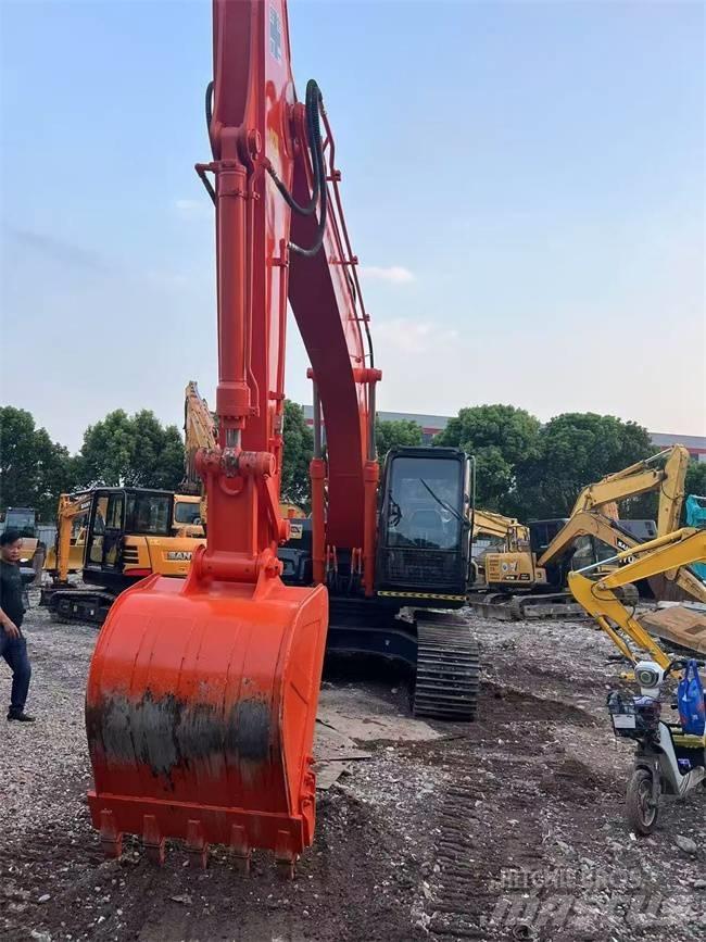 Hitachi ZX 200 Pelle sur chenilles