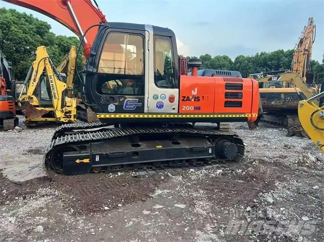 Hitachi ZX 200 Pelle sur chenilles