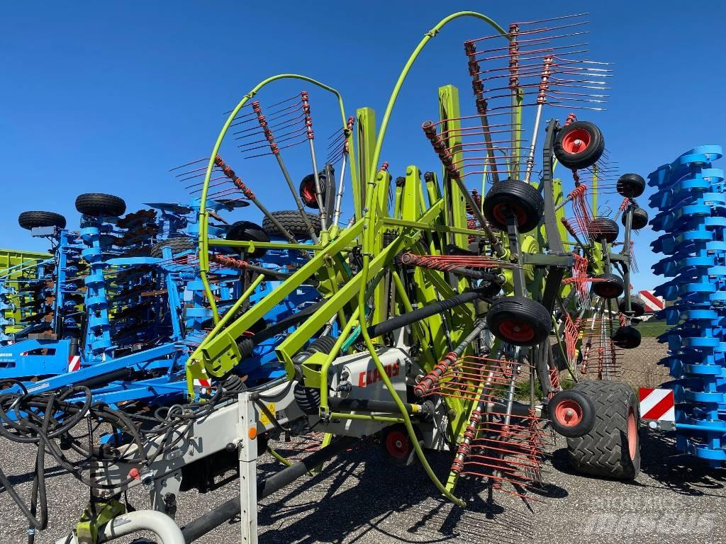 CLAAS Liner 4000 Rateau faneur