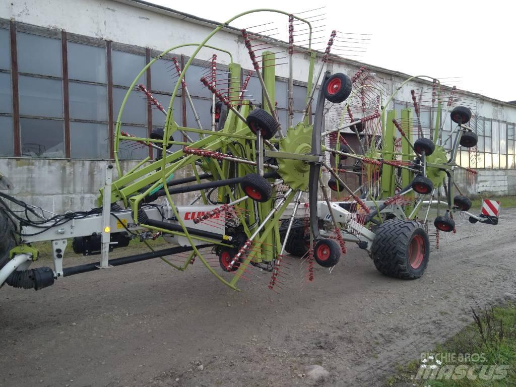 CLAAS Liner 4000 Rateau faneur