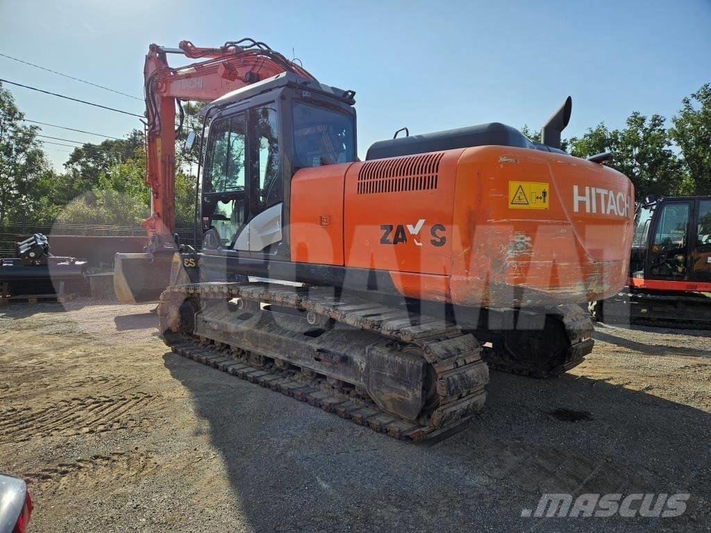 Hitachi ZX 210 LC Pelle sur chenilles