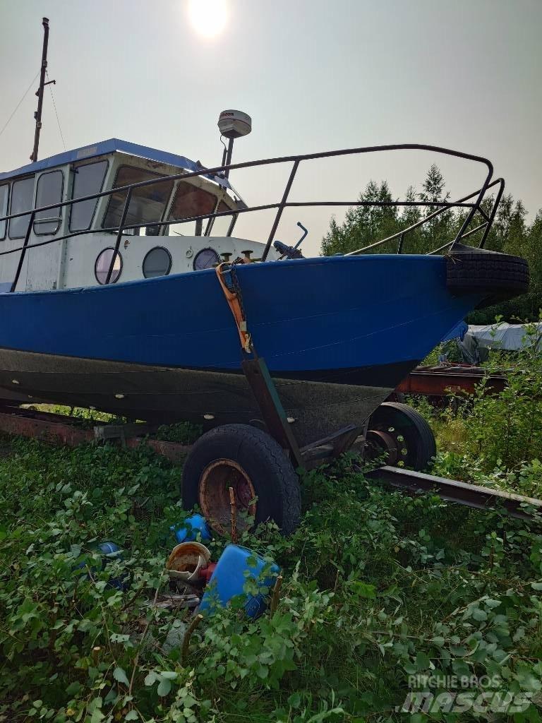  Rami Hinaaja Bateaux de travail, barges et pontons