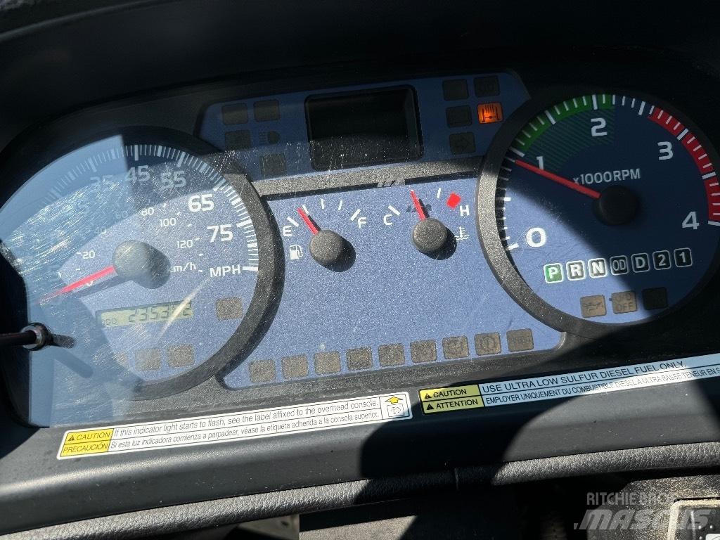 Hino 238 Camion Fourgon