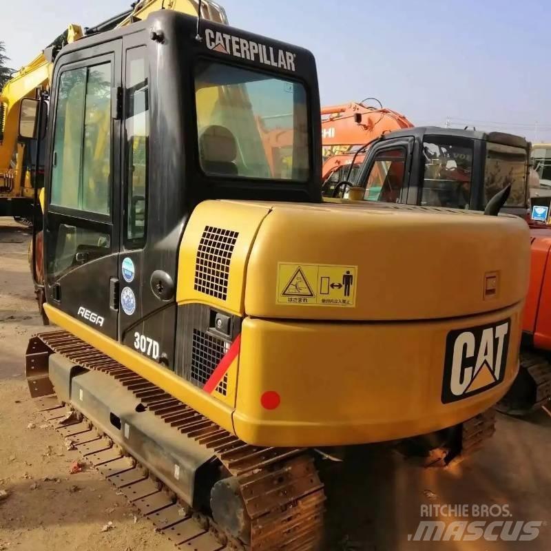 CAT 307 Pelle sur chenilles