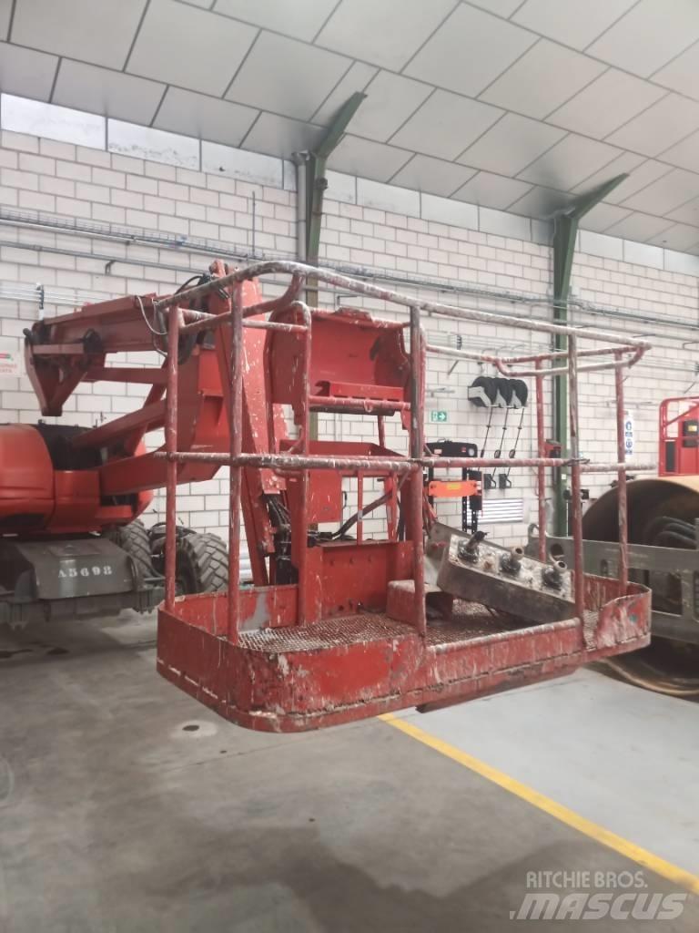 Manitou 160 ATJ Nacelles articulées