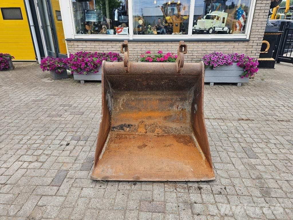  Onbekend Dieplepel Godet