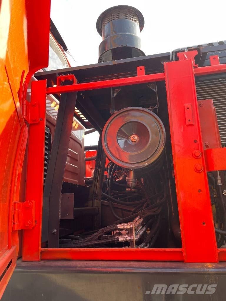 Doosan DX 225 LCA Pelle sur chenilles
