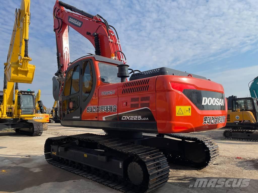 Doosan DX 225 LCA Pelle sur chenilles