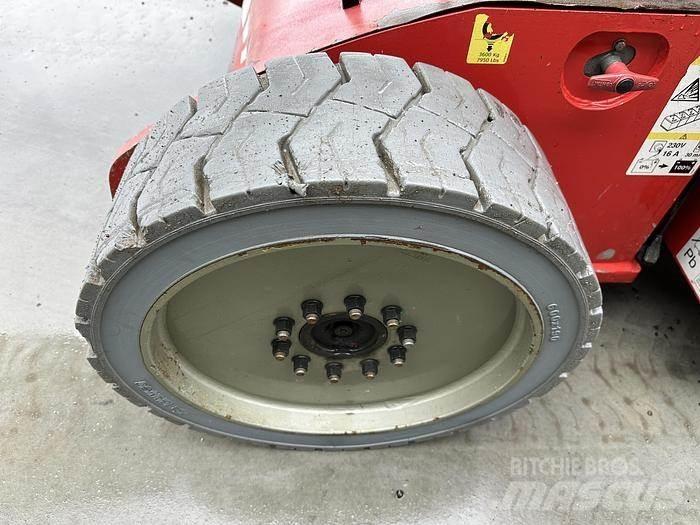 Manitou 150AETJ-C Nacelles articulées