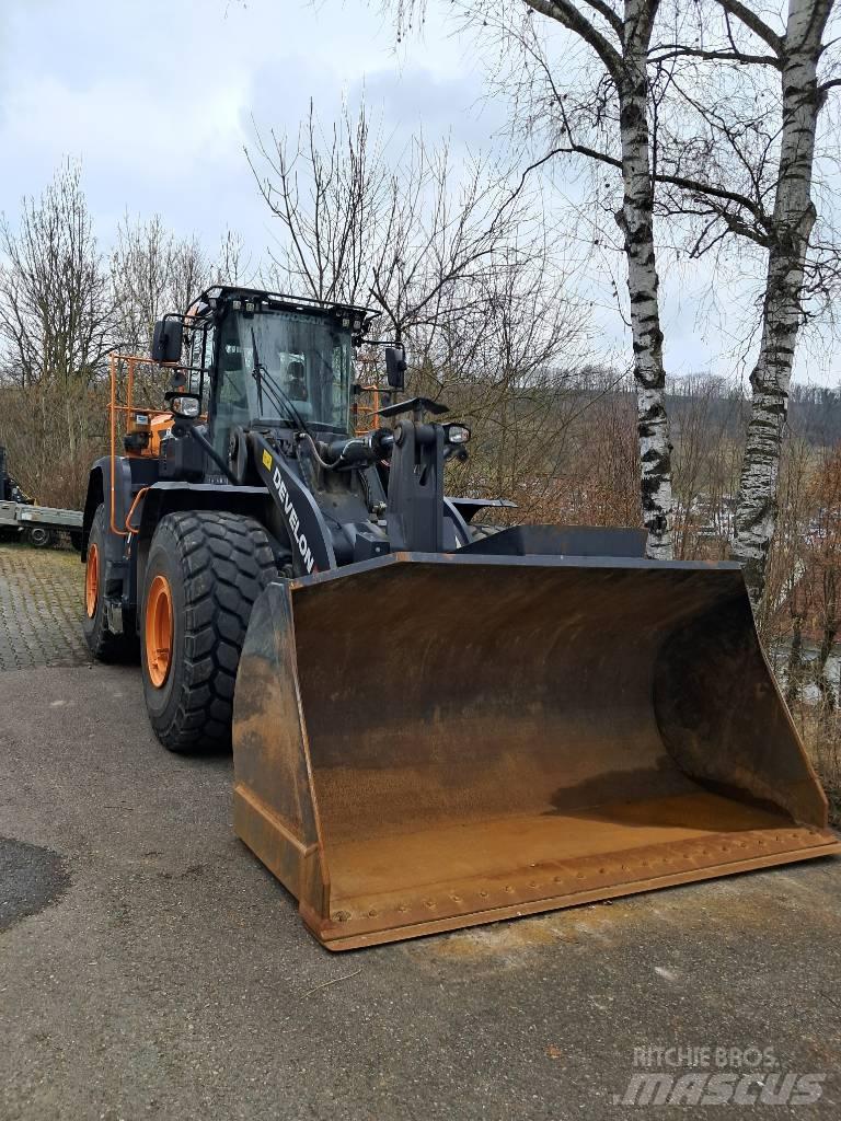 Develon DL 420 CVT-7 Chargeuse sur pneus