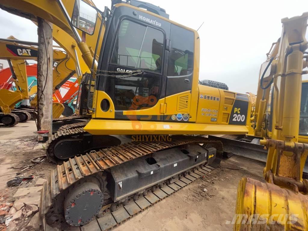 Komatsu PC 200-8 Pelle sur chenilles
