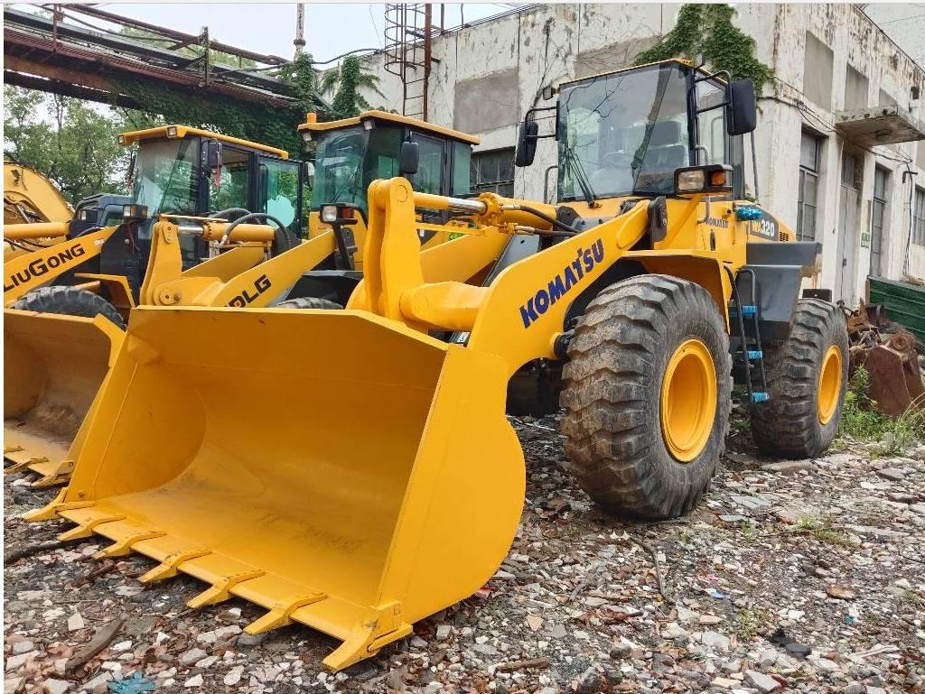 Komatsu WA 320-5 Chargeuse sur pneus