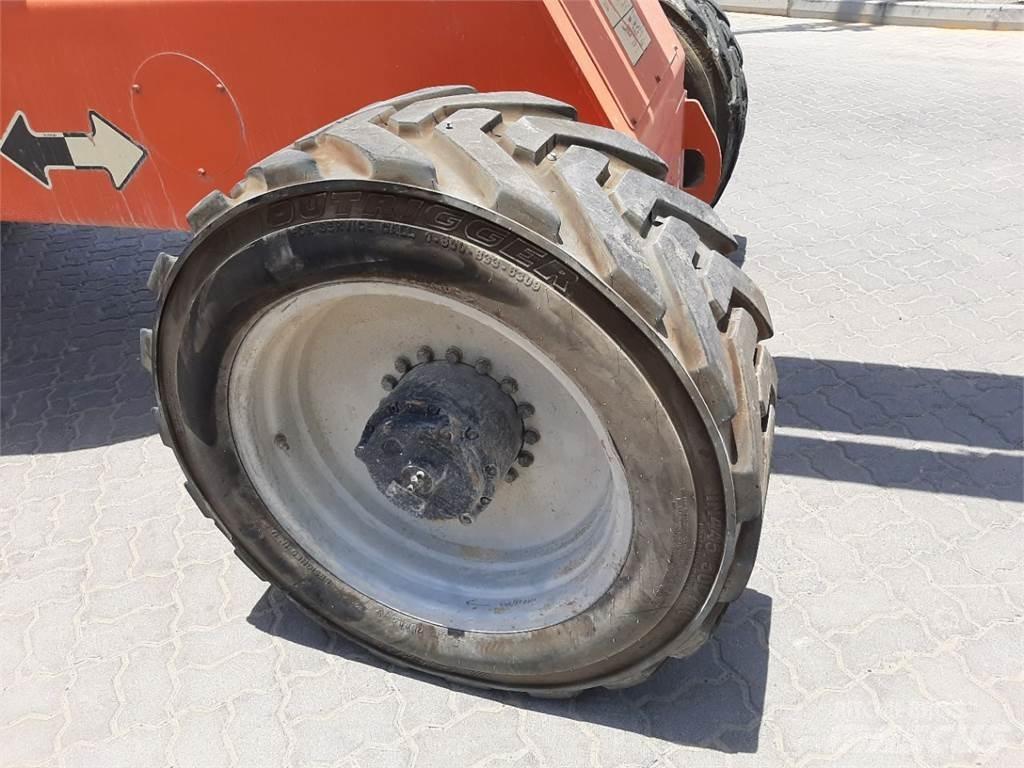 JLG 1350SJP Nacelles télescopiques