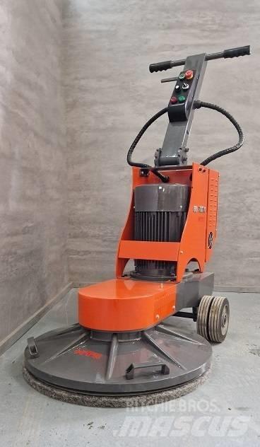  HTII BB 700 Machines à polir le béton
