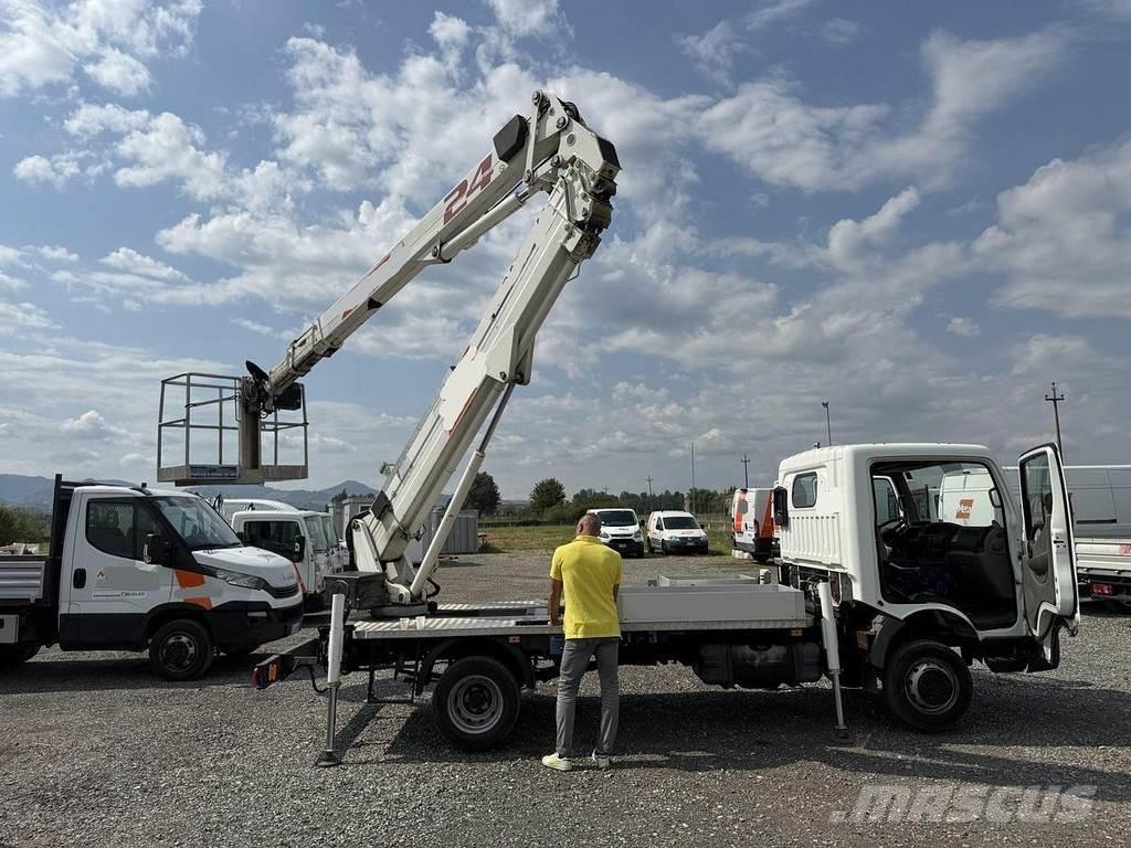 Cela DT24 Camion nacelle