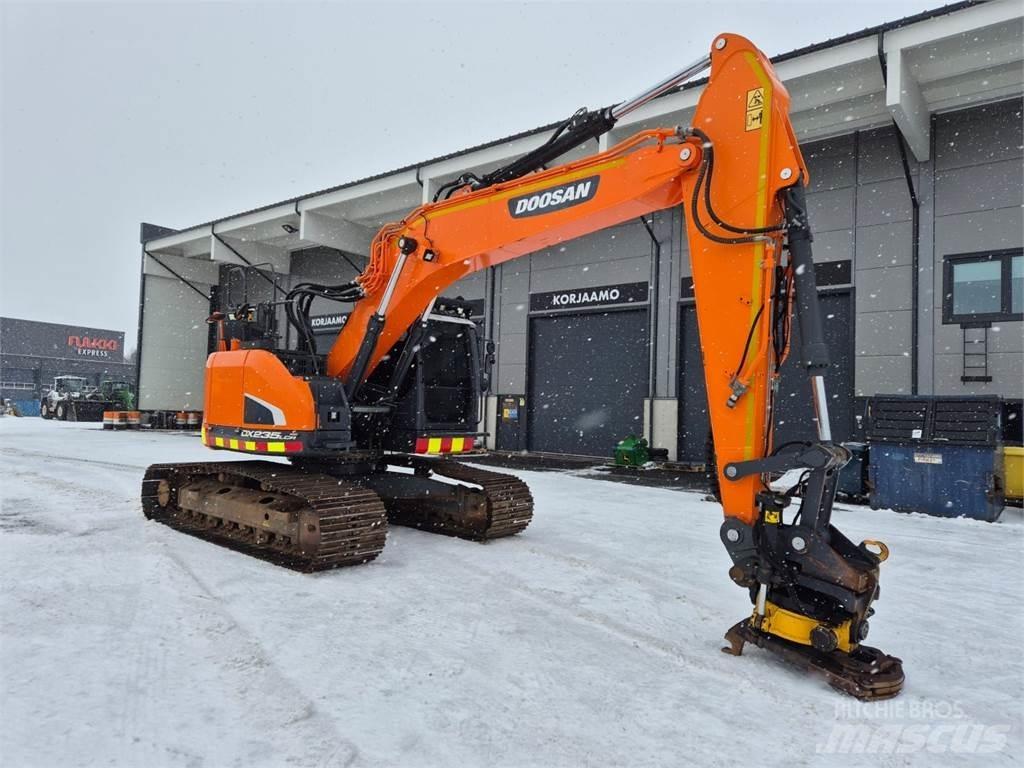 Doosan DX235LCR-5 Pelle sur chenilles