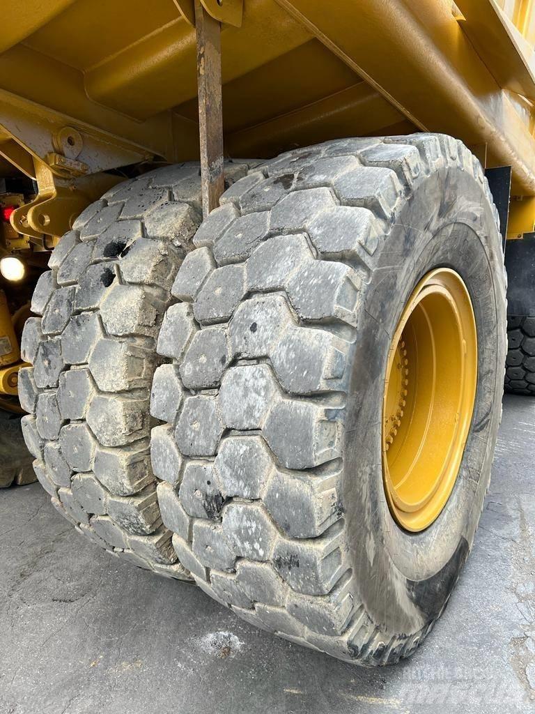 CAT 773 E Tombereau rigide