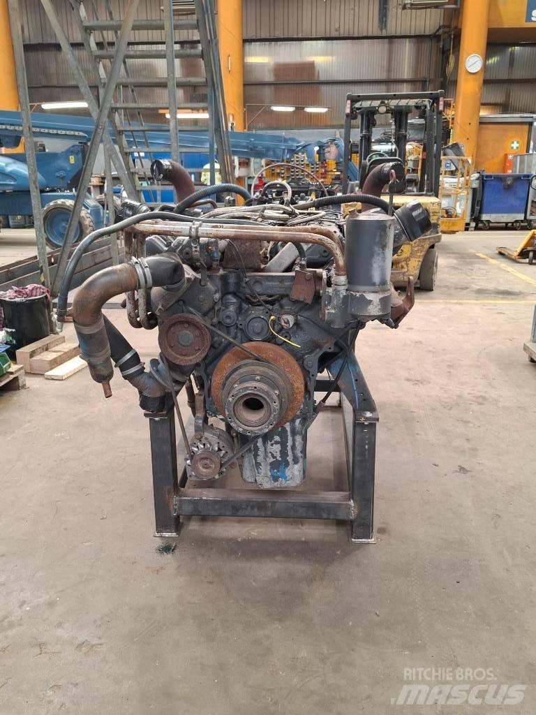 Mercedes-Benz OM424 Moteur