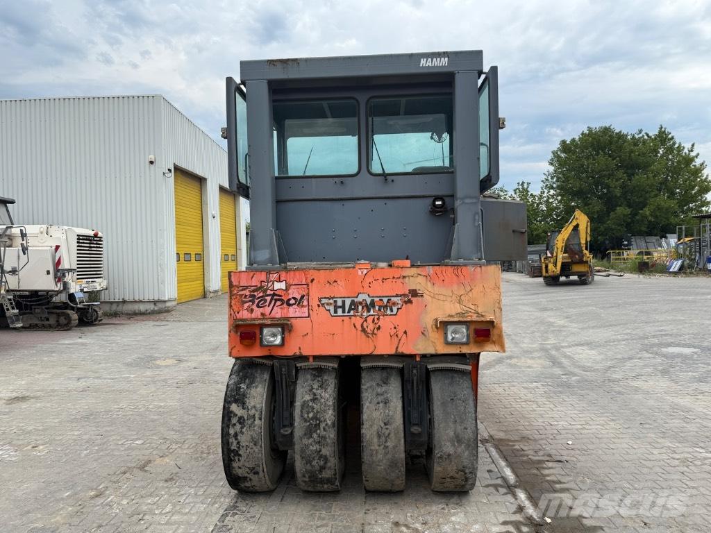 Hamm GRW 15 Rouleaux à pneumatiques