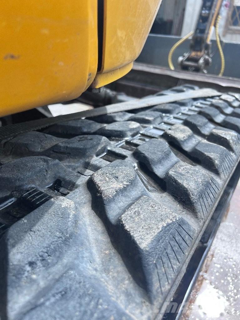 JCB 8035 ZTS Mini pelle < 7t