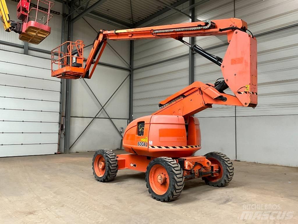 JLG 600 AJ Nacelles articulées