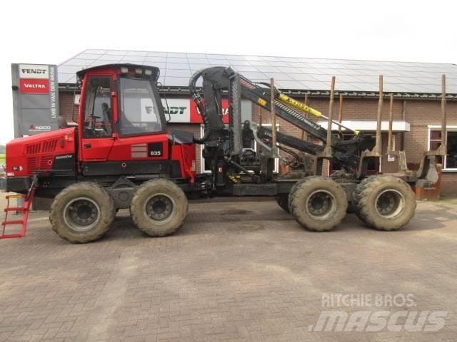 Komatsu 835 Porteur