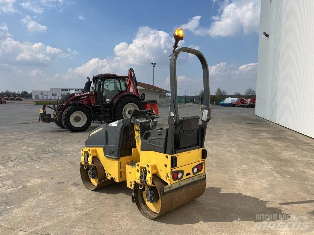 Bomag BW 100 AD M-5 Rouleaux tandem