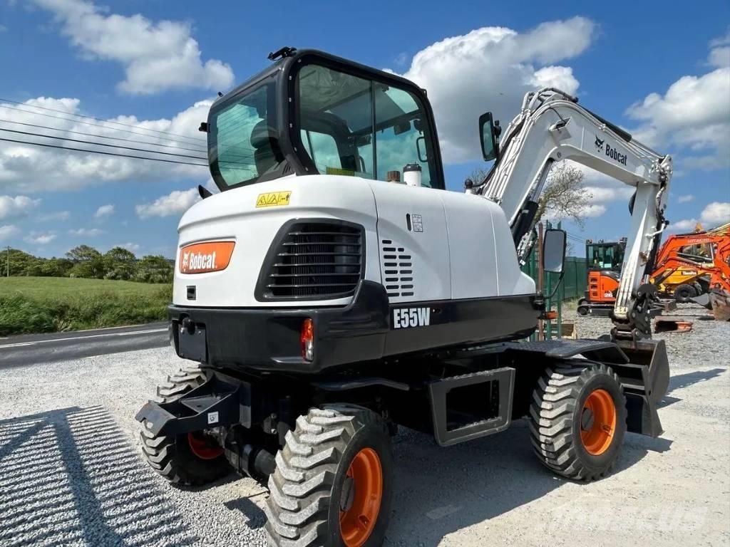 Bobcat E 55 W Pelle sur pneus