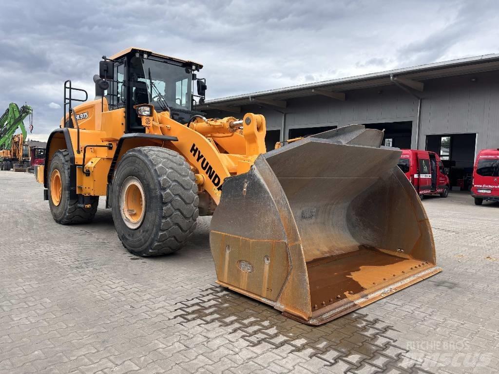 Hyundai HL 975 Chargeuse sur pneus