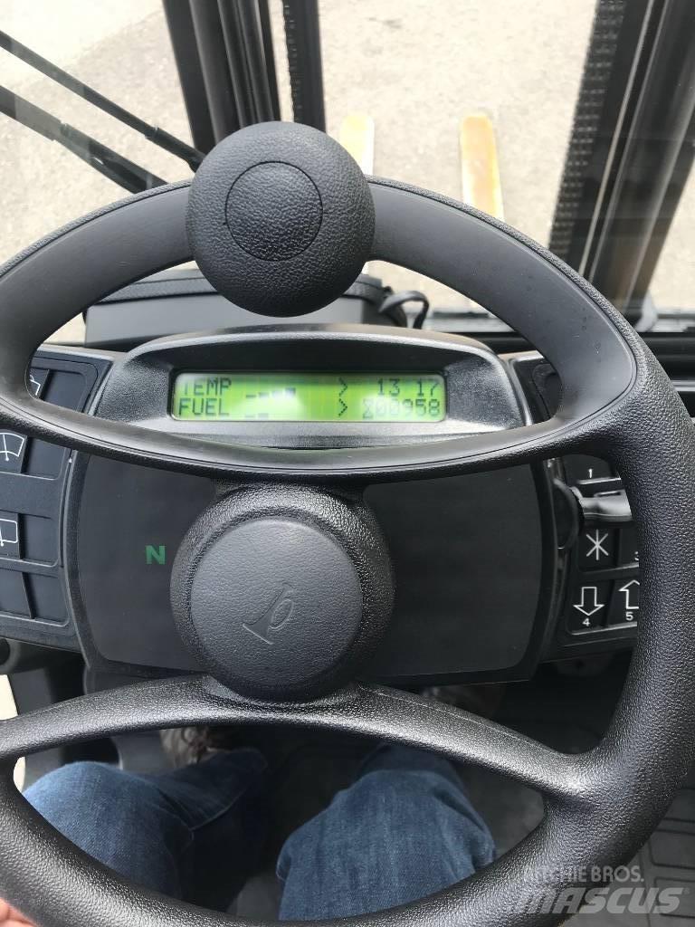 Yale GDP35VX Chariots diesel