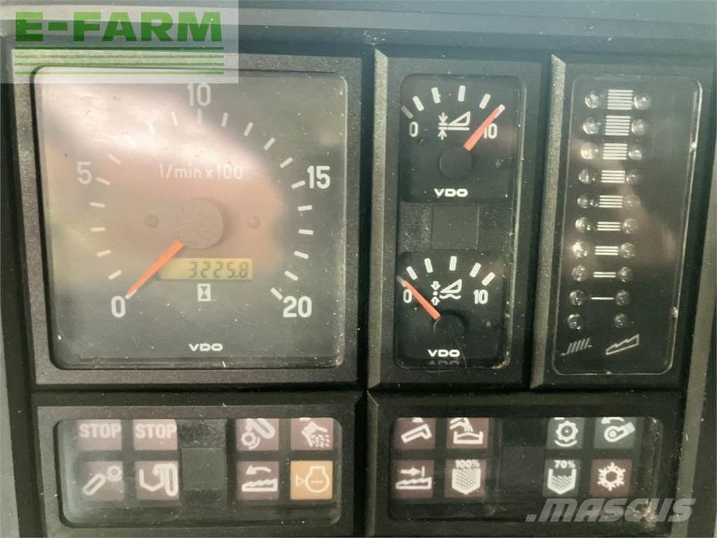 CLAAS medion 330 Moissonneuse batteuse