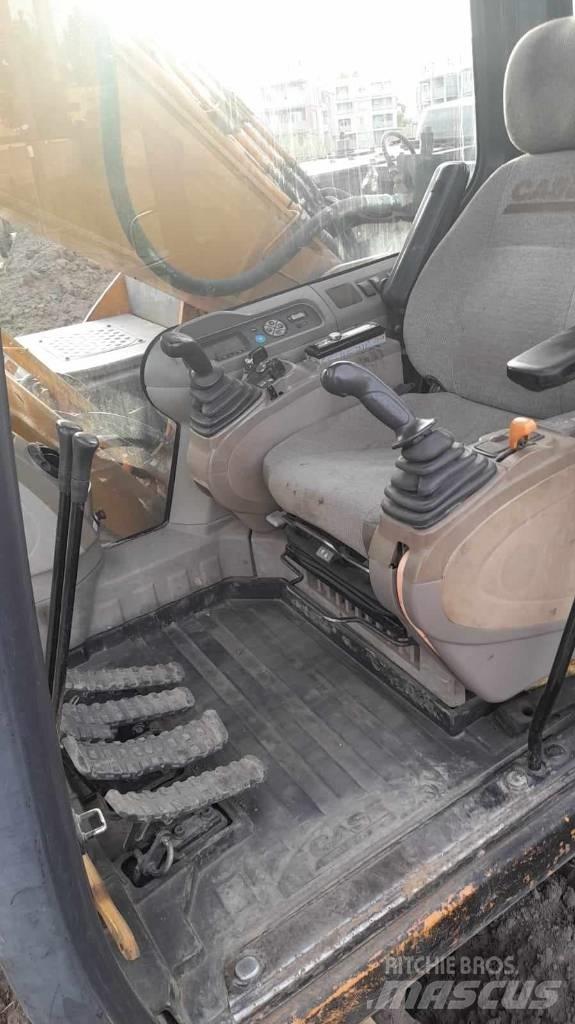 CASE CX 210 B Pelle sur chenilles