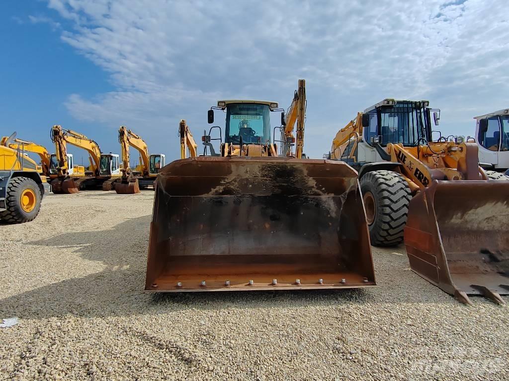 Liebherr 574 Chargeuse sur pneus