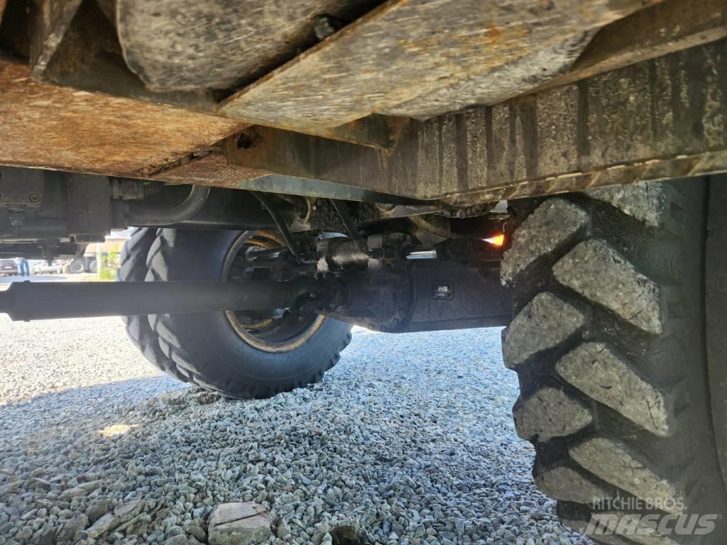Volvo EW145BP Pelle sur pneus