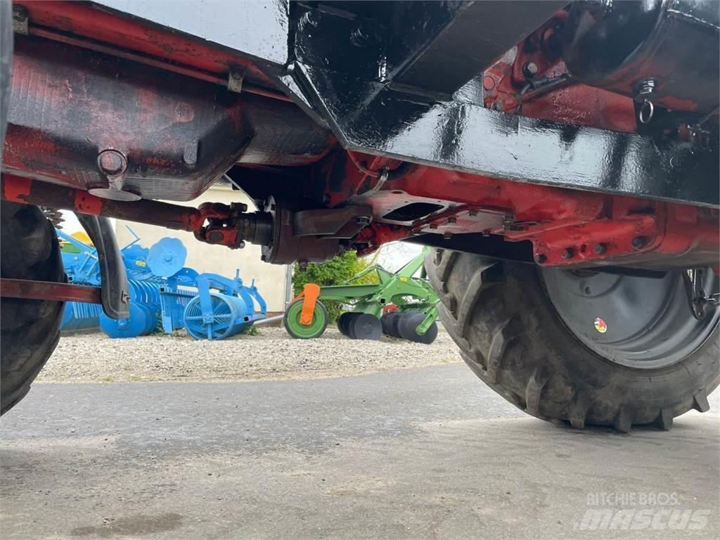 Belarus MTS 82 + FL Tracteur