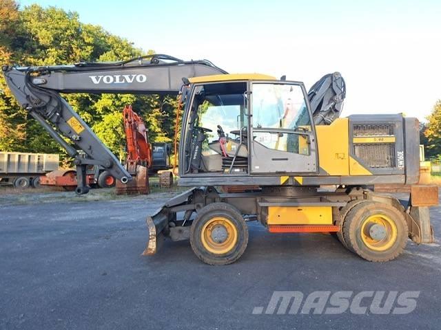 Volvo EW 160 E Pelle sur pneus