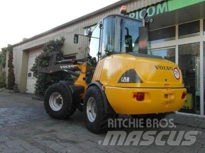Volvo L25-B Chargeuse sur pneus