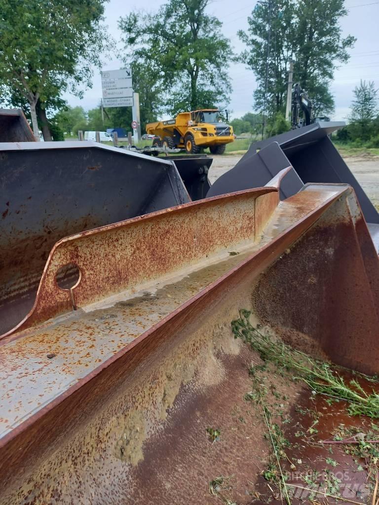 CAT 349 E Pelle sur chenilles