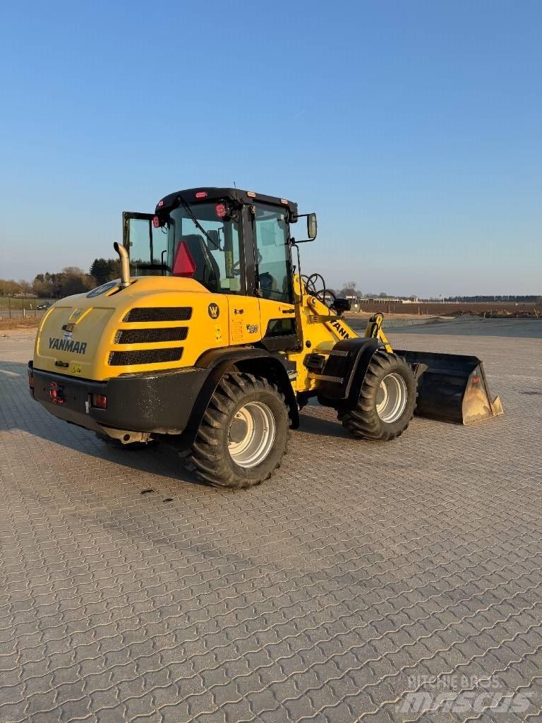 Yanmar V 120 Chargeuse sur pneus