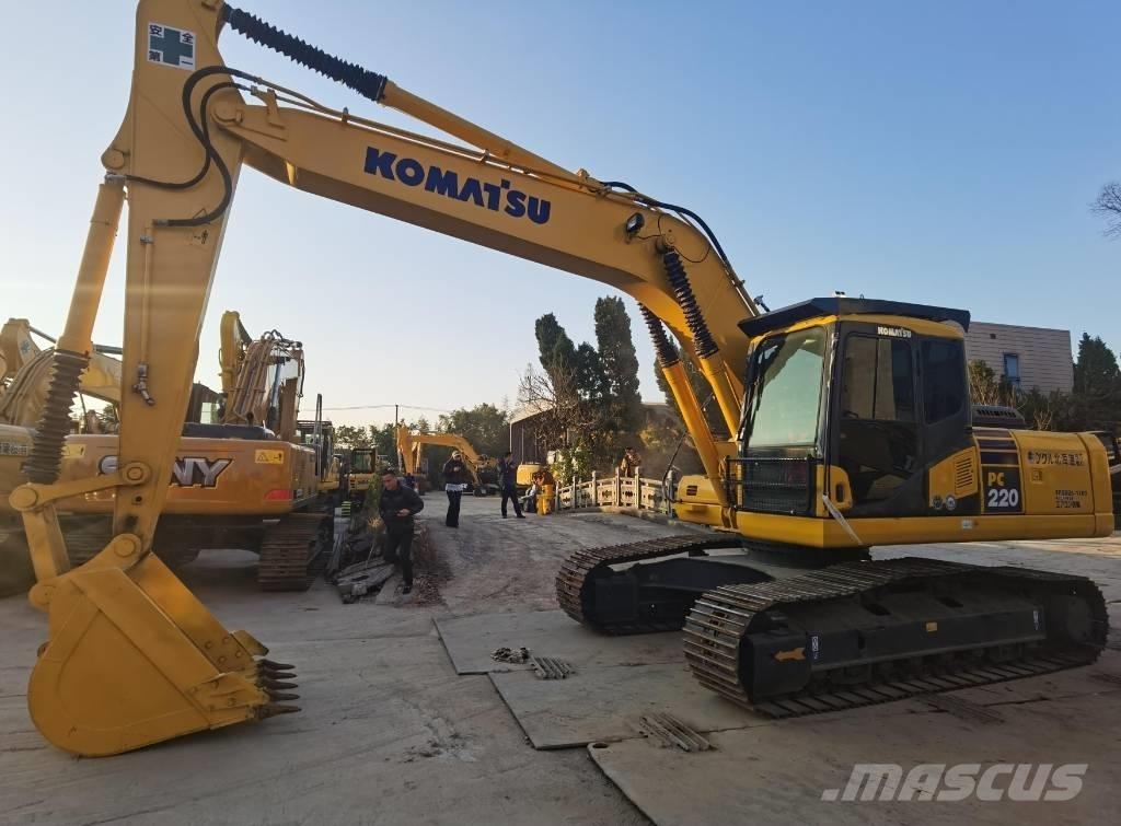 Komatsu PC 220-7 Pelle sur chenilles