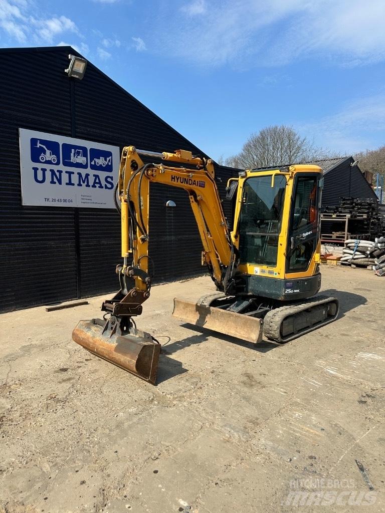 Hyundai 25 Z-9 Mini pelle < 7t