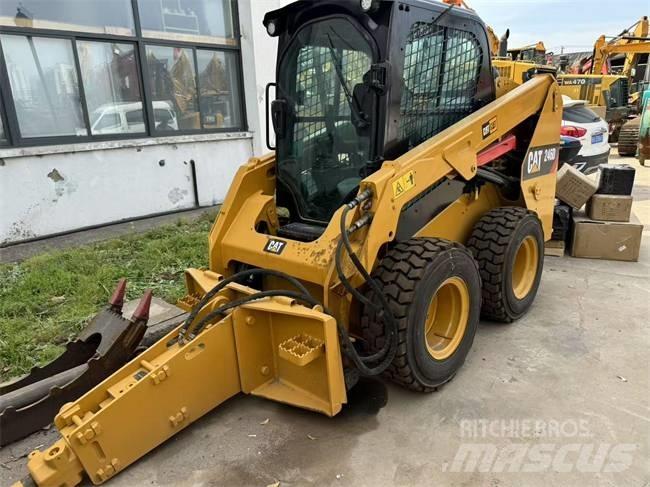CAT 246 D Chargeuse compacte