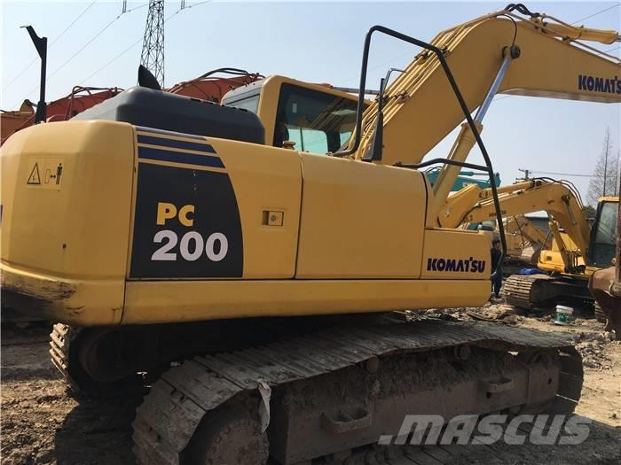 Komatsu PC 200-8 Pelle sur chenilles