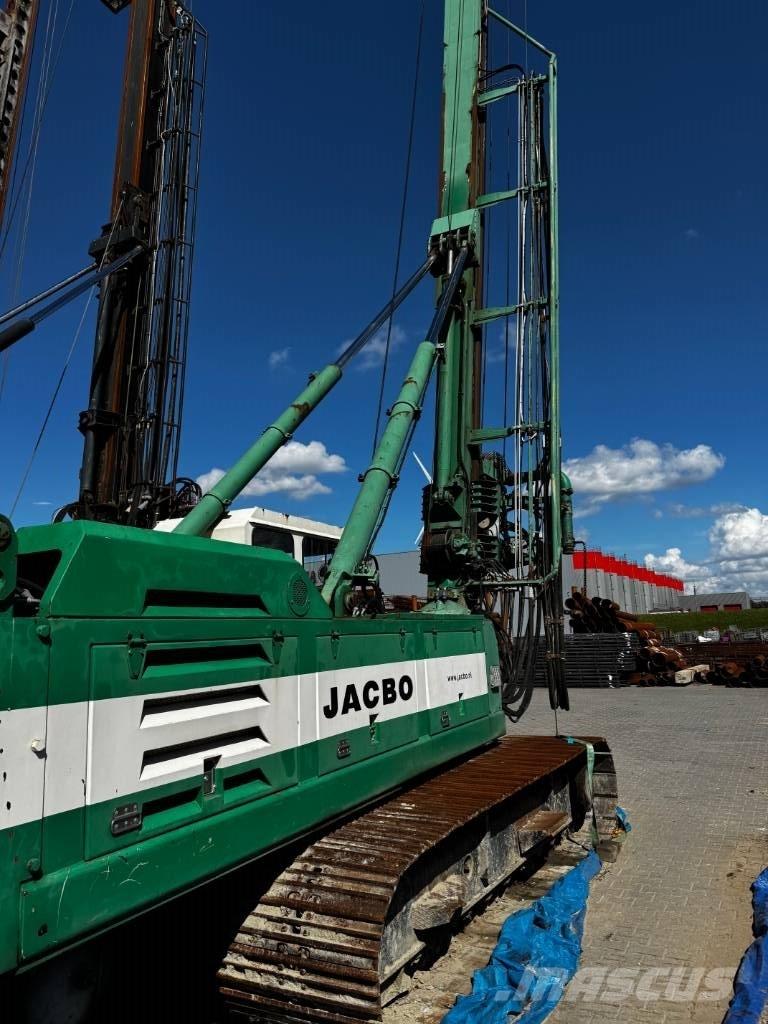 CMV TH7-25 Camion foreuse