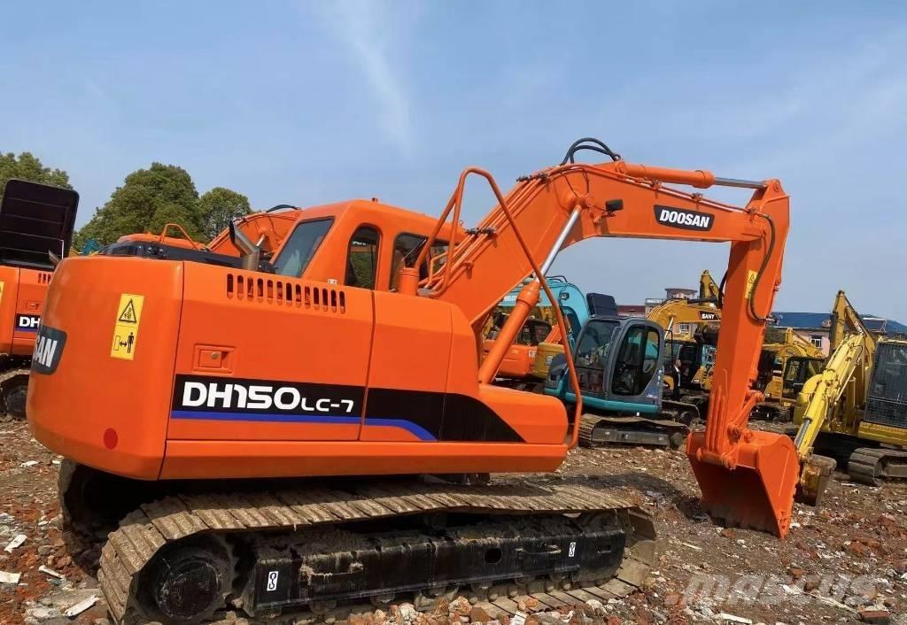 Doosan DH 150 Pelle sur chenilles