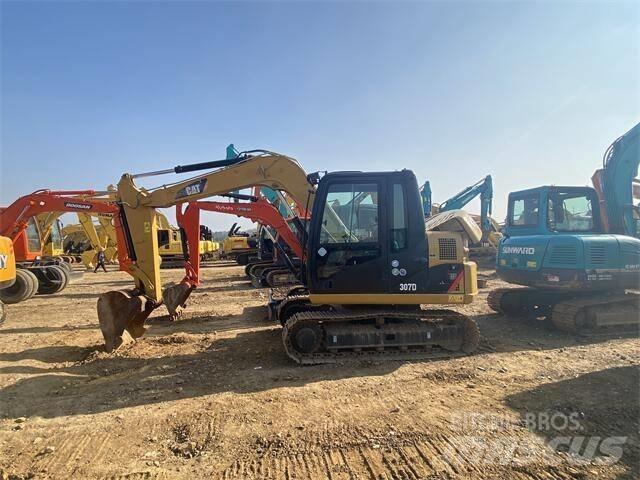 CAT 307D Pelle sur chenilles