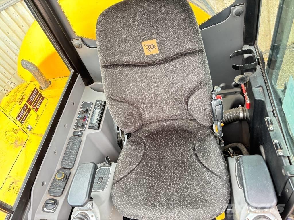 JCB 60C-2 Mini pelle < 7t