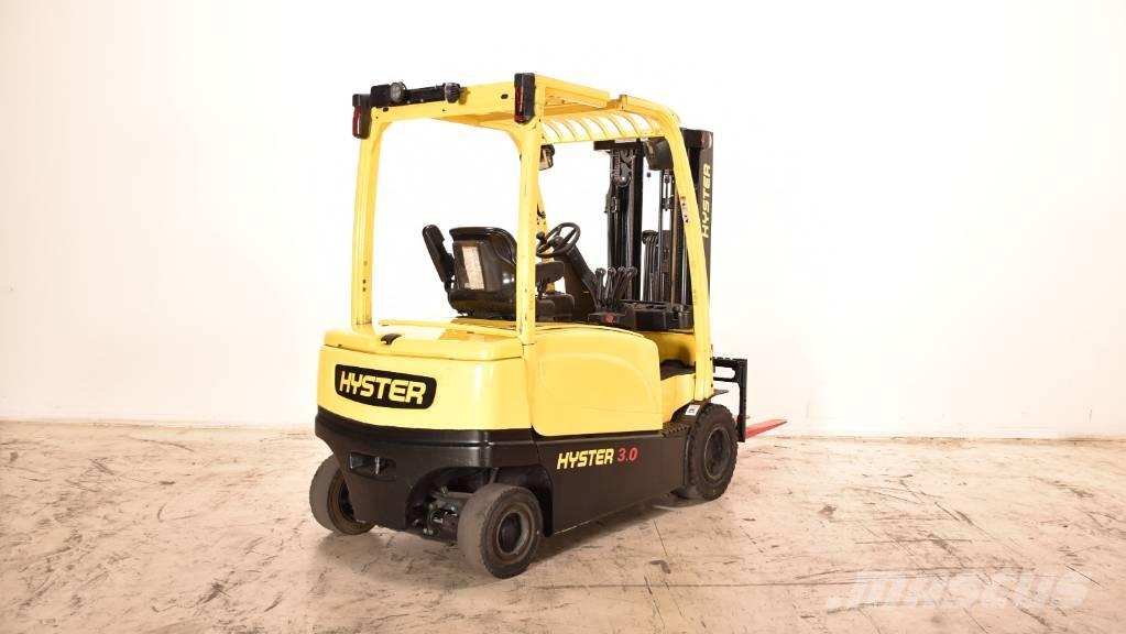 Hyster J3.0XN Chariots élévateurs électriques